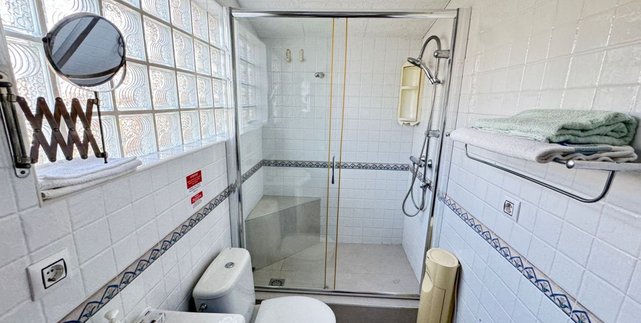 Resale - Villa -
Orihuela Costa - Cabo Roig