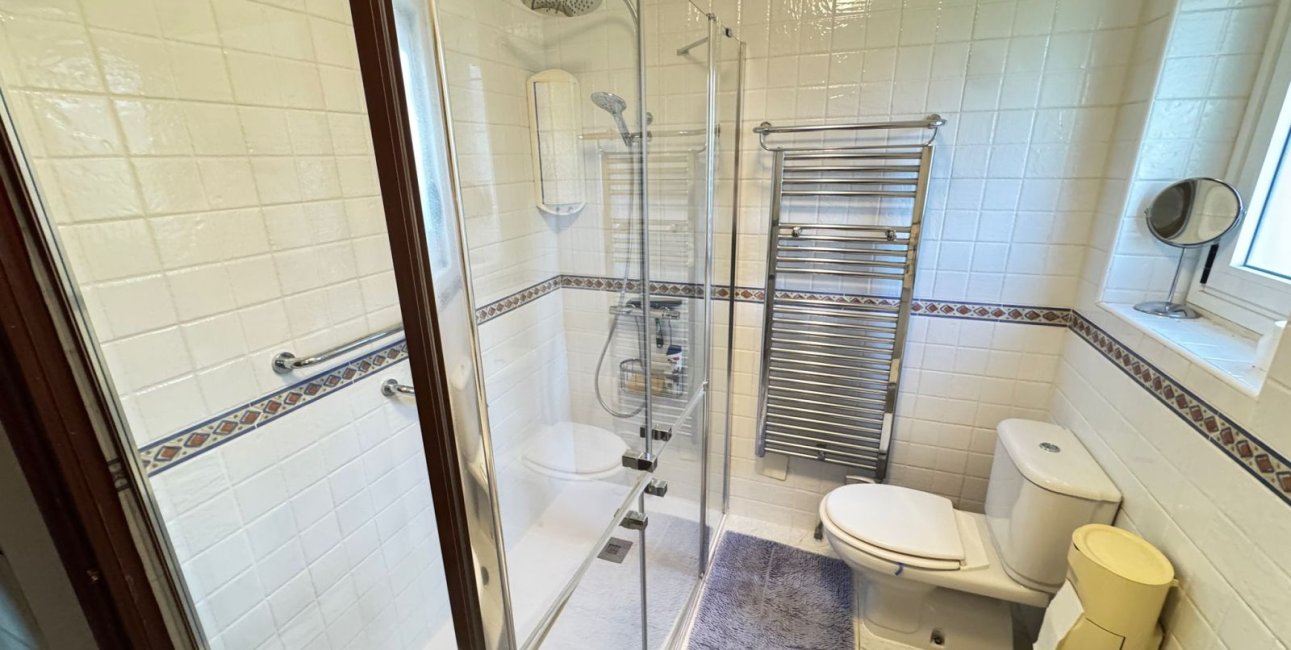 Resale - Villa -
Orihuela Costa - Cabo Roig
