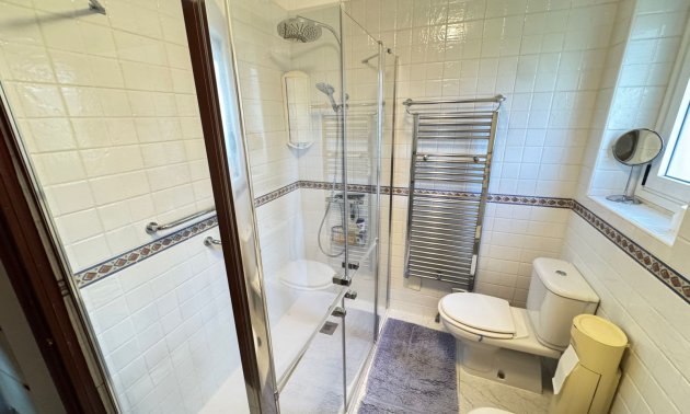 Resale - Villa -
Orihuela Costa - Cabo Roig