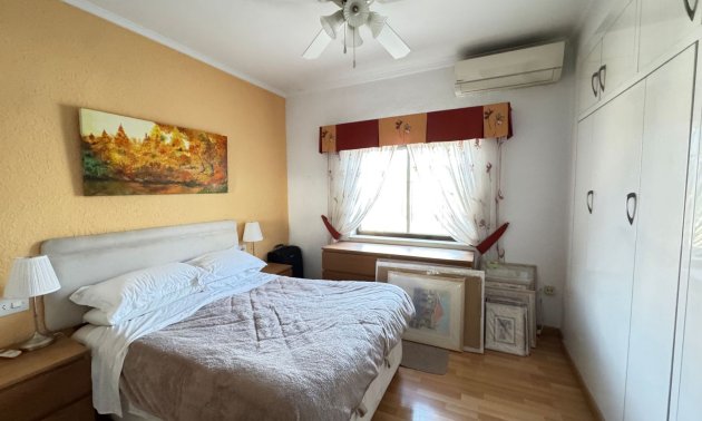Resale - Villa -
Orihuela Costa - Cabo Roig
