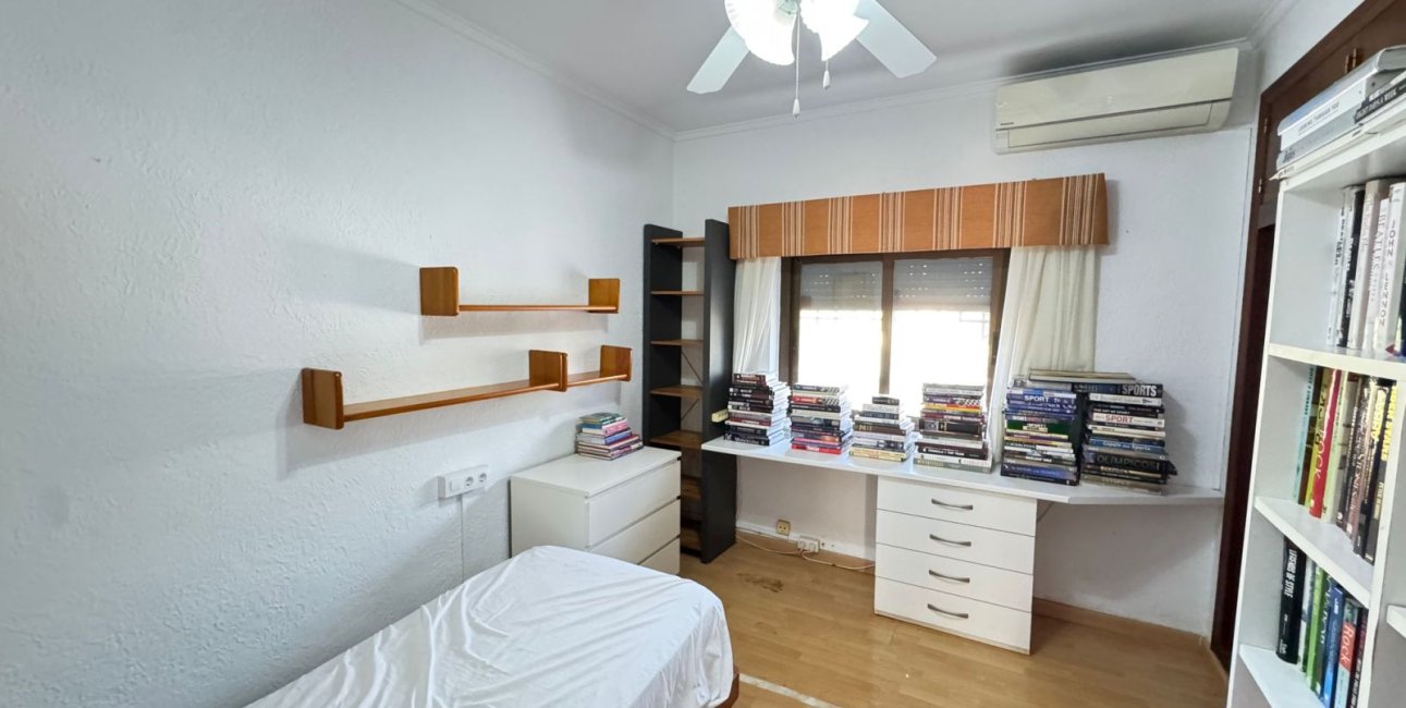 Resale - Villa -
Orihuela Costa - Cabo Roig
