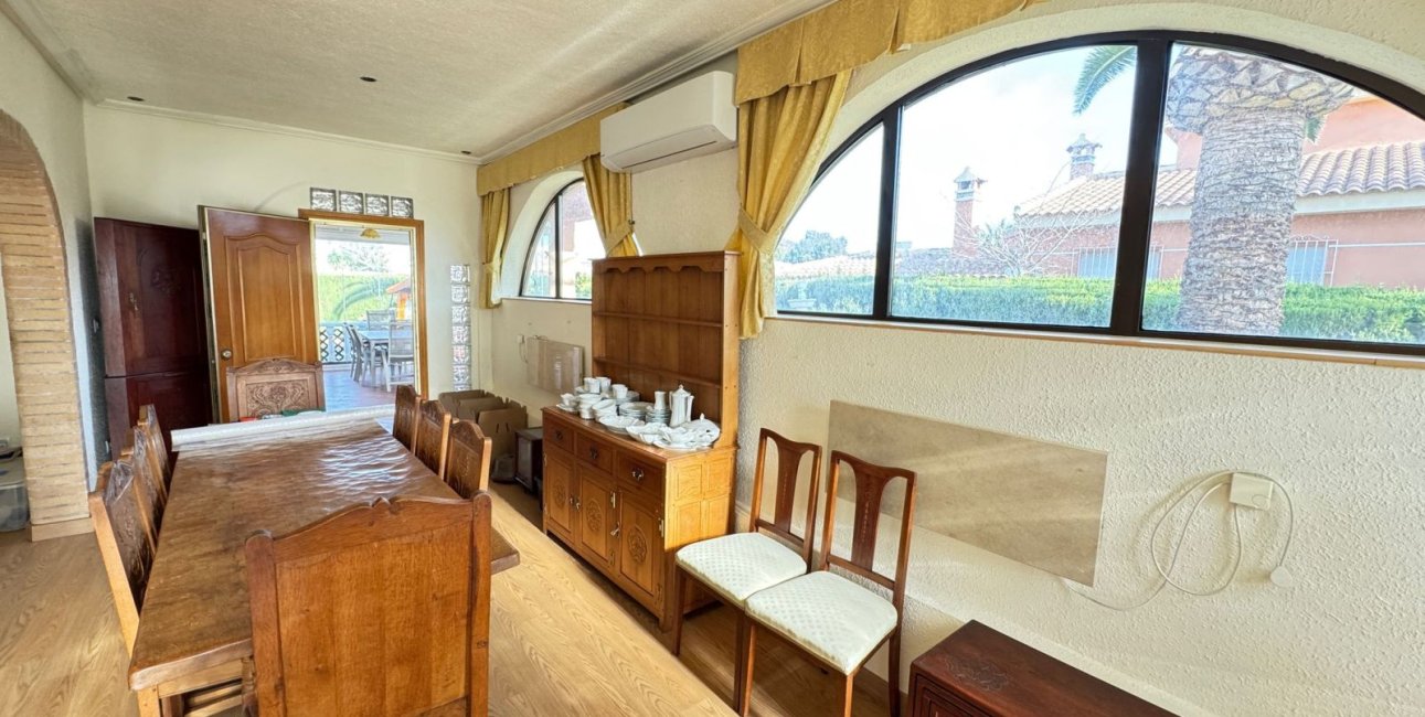 Resale - Villa -
Orihuela Costa - Cabo Roig