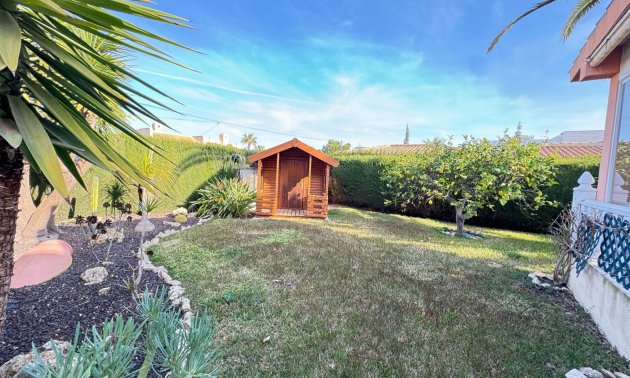 Resale - Villa -
Orihuela Costa - Cabo Roig