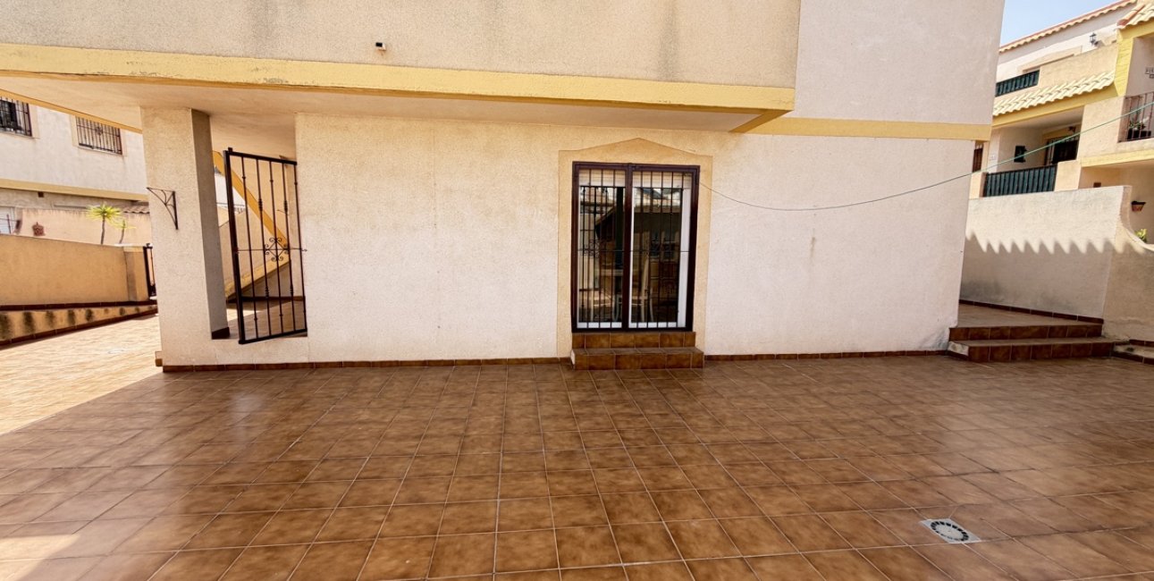 Resale - Apartment / flat -
Orihuela Costa - La Zenia