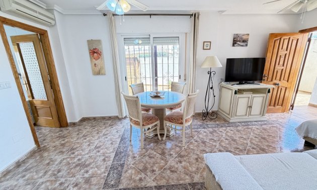 Resale - Apartment / flat -
Orihuela Costa - La Zenia