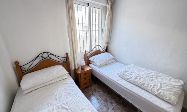 Resale - Apartment / flat -
Orihuela Costa - La Zenia
