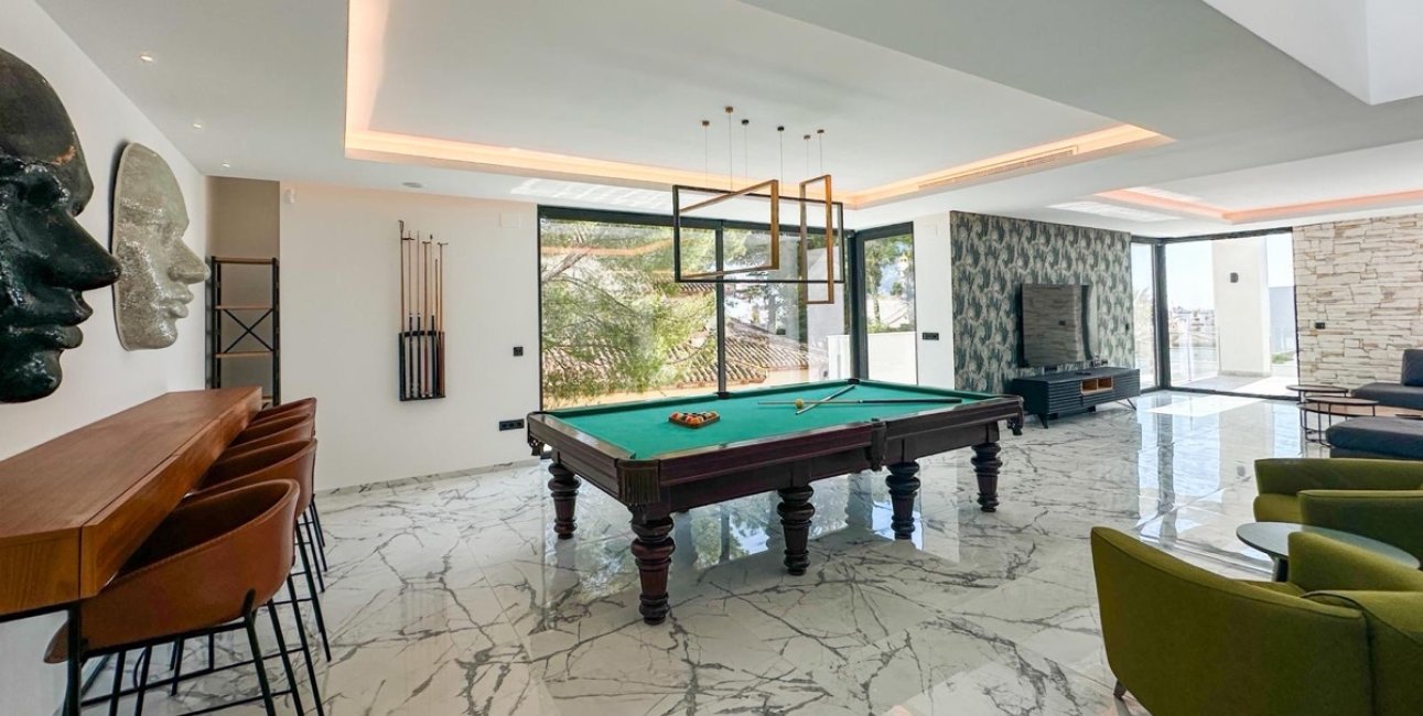 Resale - Villa -
Orihuela Costa - Villamartin