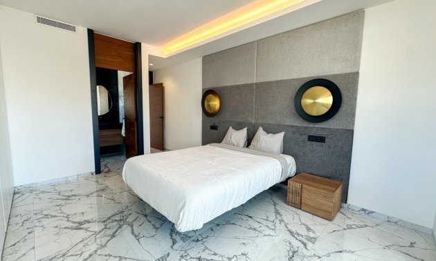 Resale - Villa -
Orihuela Costa - Villamartin