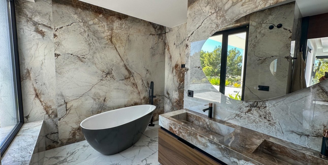 Resale - Villa -
Orihuela Costa - Villamartin