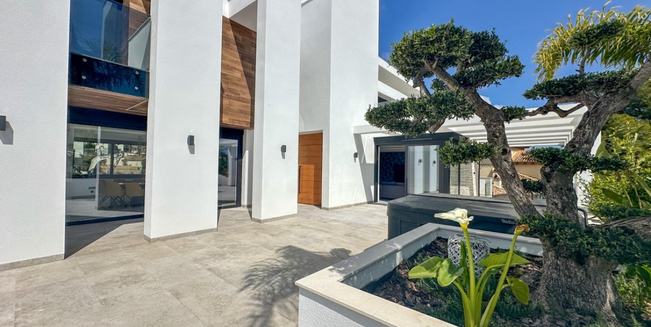 Resale - Villa -
Orihuela Costa - Villamartin