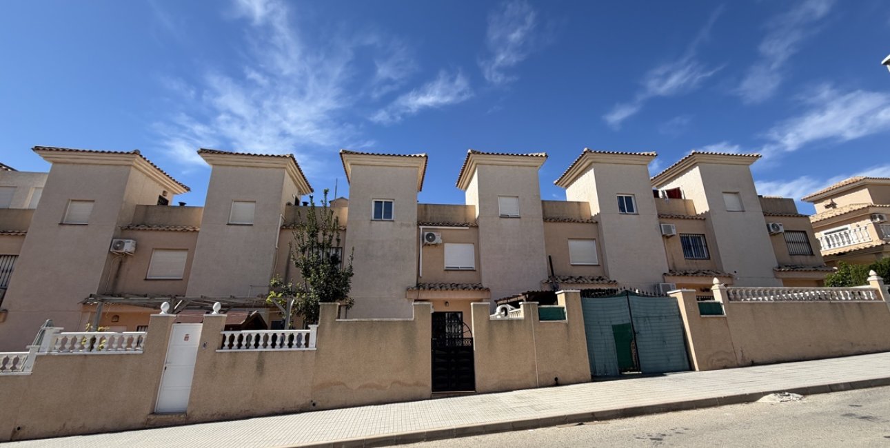 Resale - Townhouse -
Orihuela Costa - Los Altos