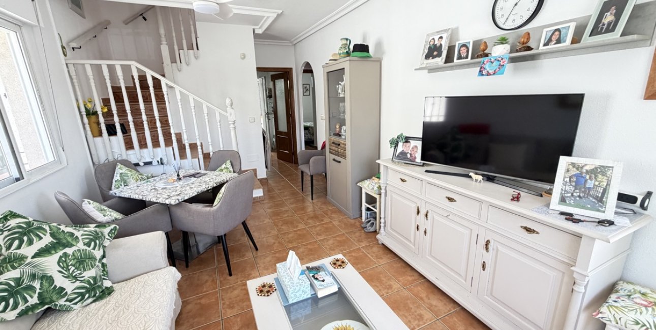 Rynek wtórny - Bungalowy -
Orihuela Costa - La Zenia