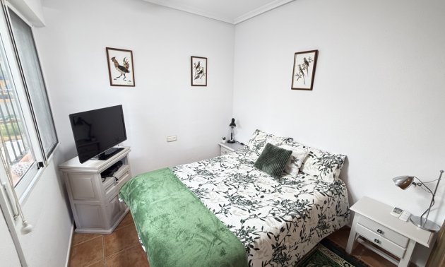 Rynek wtórny - Bungalowy -
Orihuela Costa - La Zenia
