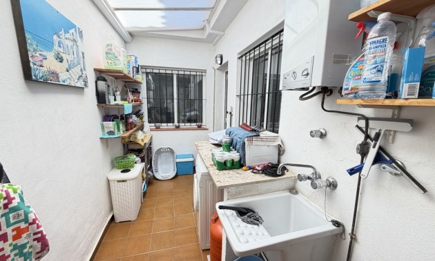 Rynek wtórny - Bungalowy -
Orihuela Costa - La Zenia