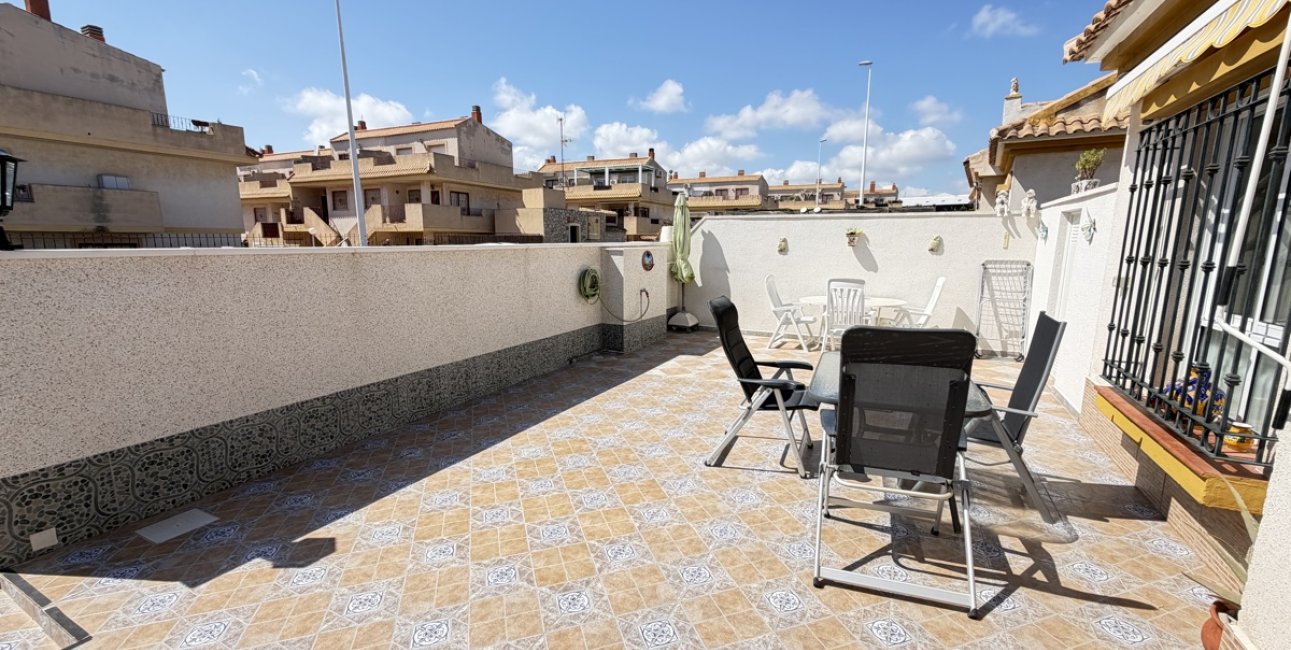 Rynek wtórny - Bungalowy -
Orihuela Costa - La Zenia