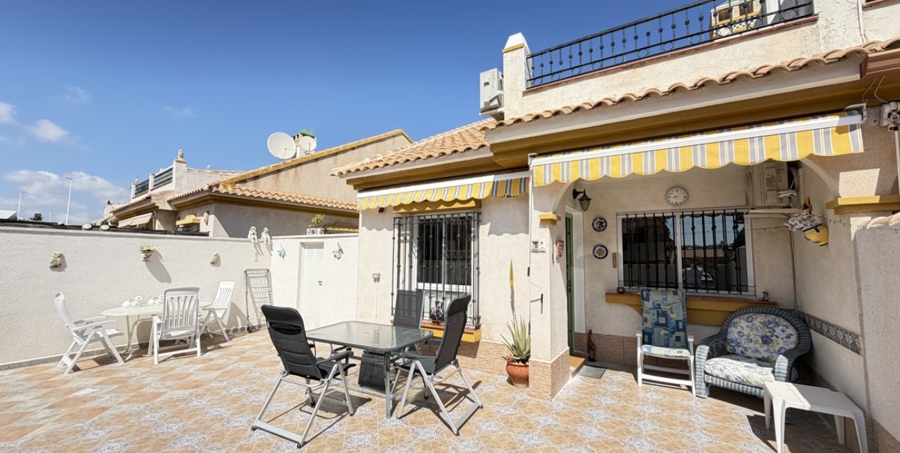 Rynek wtórny - Bungalowy -
Orihuela Costa - La Zenia