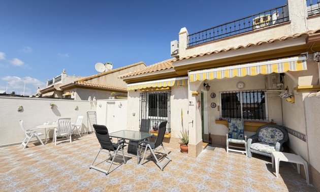 Rynek wtórny - Bungalowy -
Orihuela Costa - La Zenia