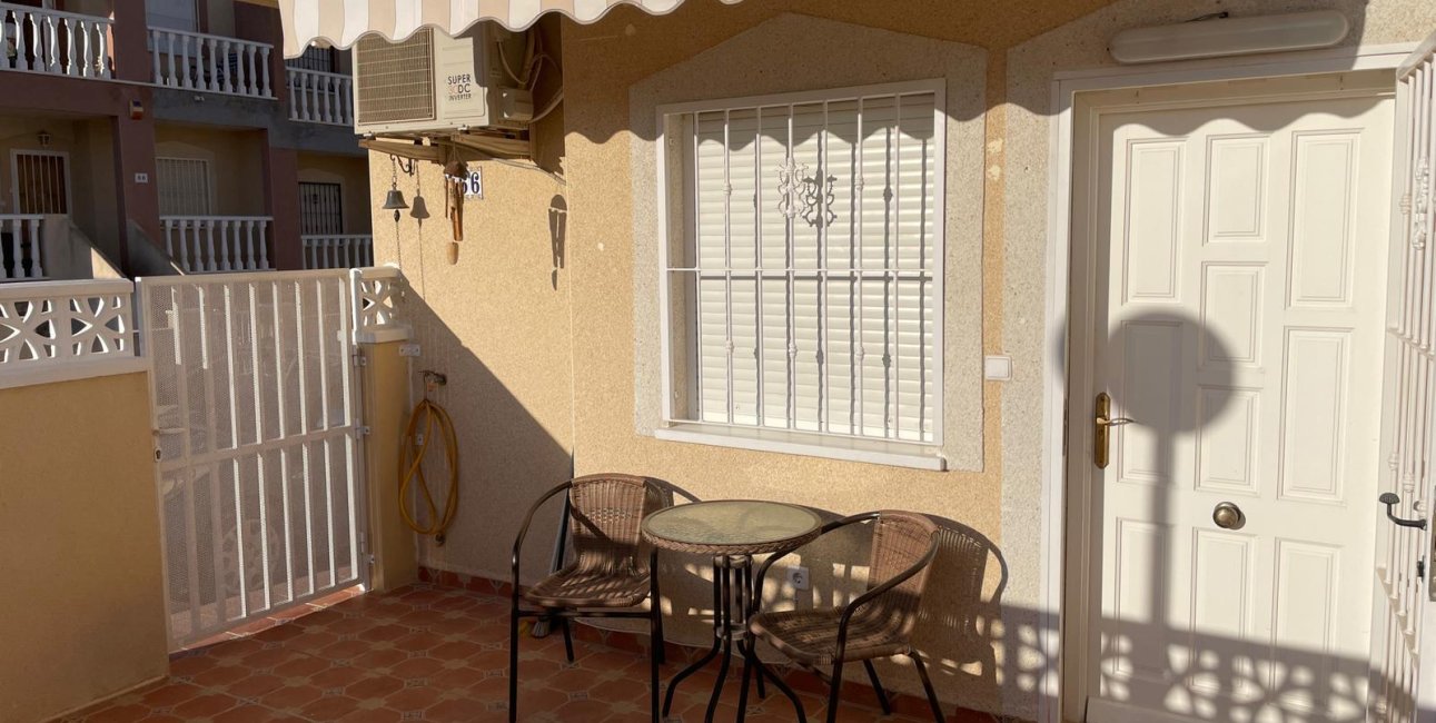 Resale - Townhouse -
Orihuela Costa - Villamartin