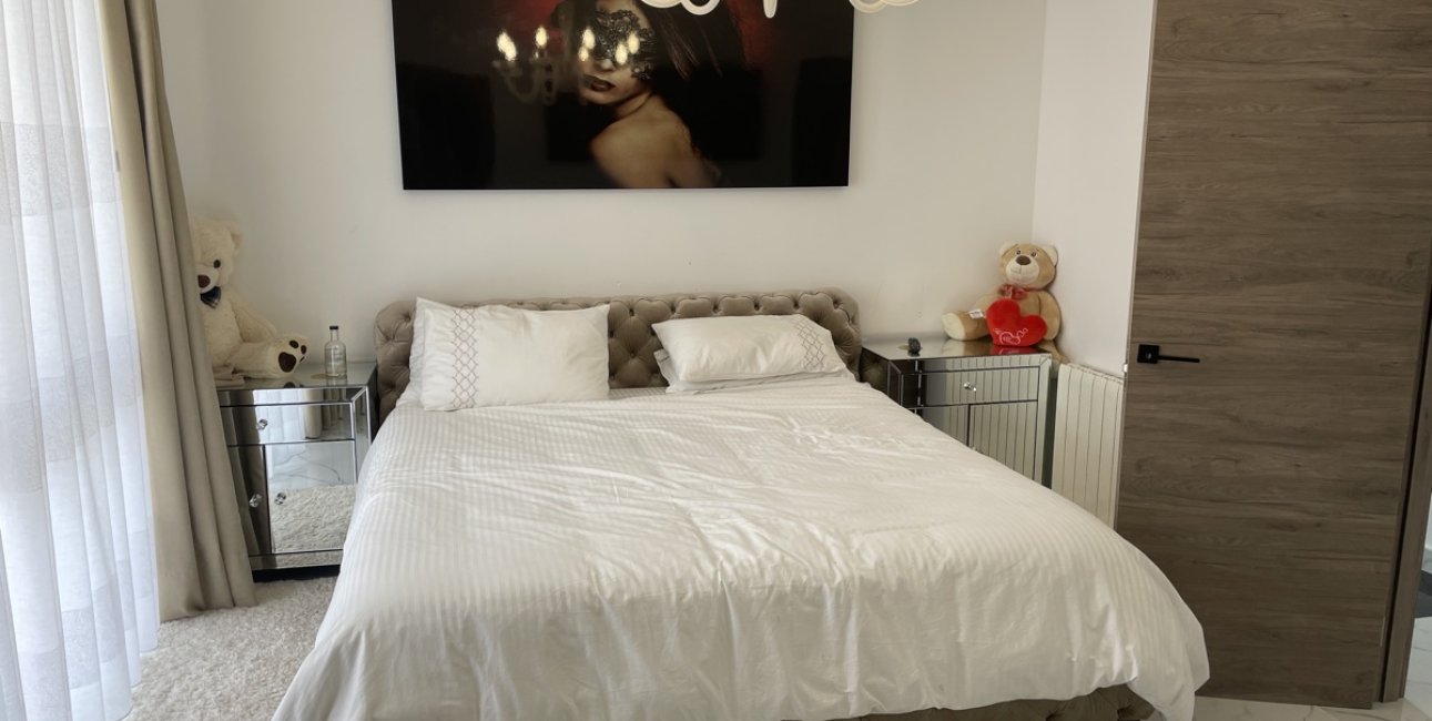 Resale - Villa -
Torrevieja - Los Balcones