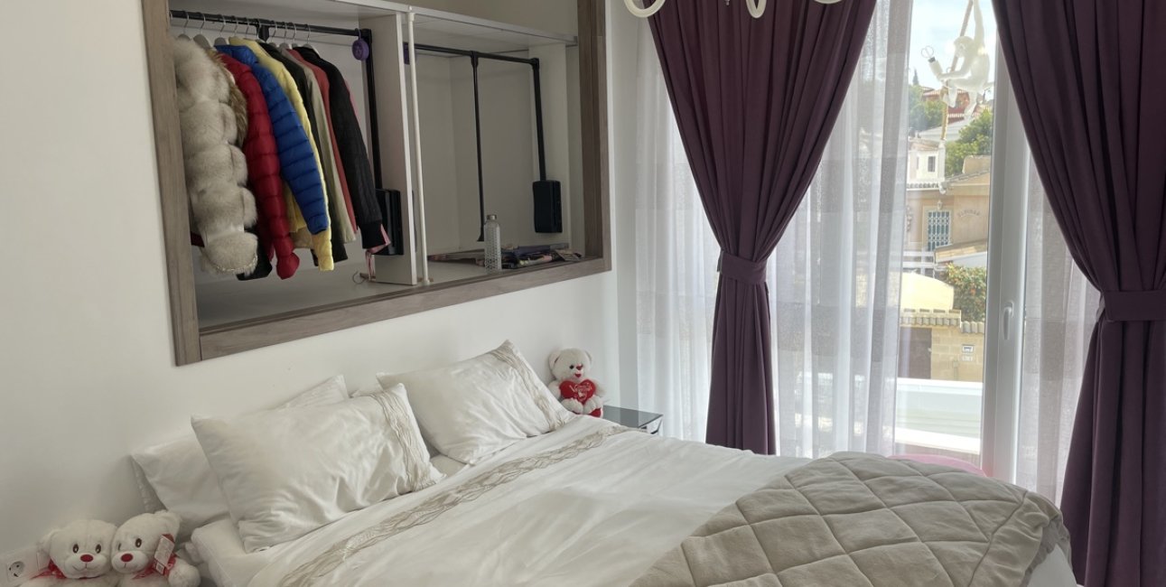 Resale - Villa -
Torrevieja - Los Balcones