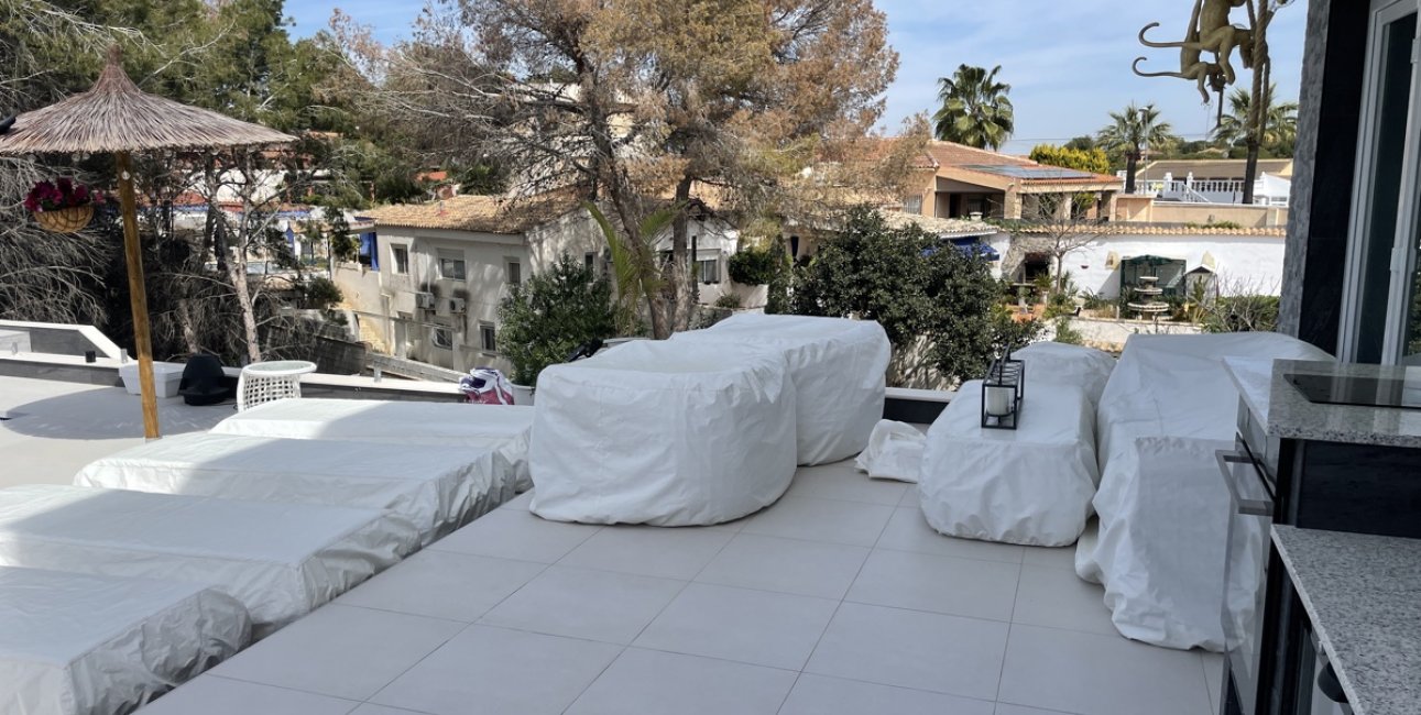 Resale - Villa -
Torrevieja - Los Balcones