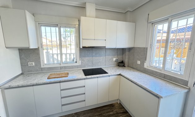 Resale - Villa -
Ciudad Quesada - Ciudad Quesada - Town