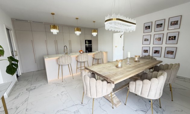 Resale - Villa -
Orihuela Costa - Villamartin