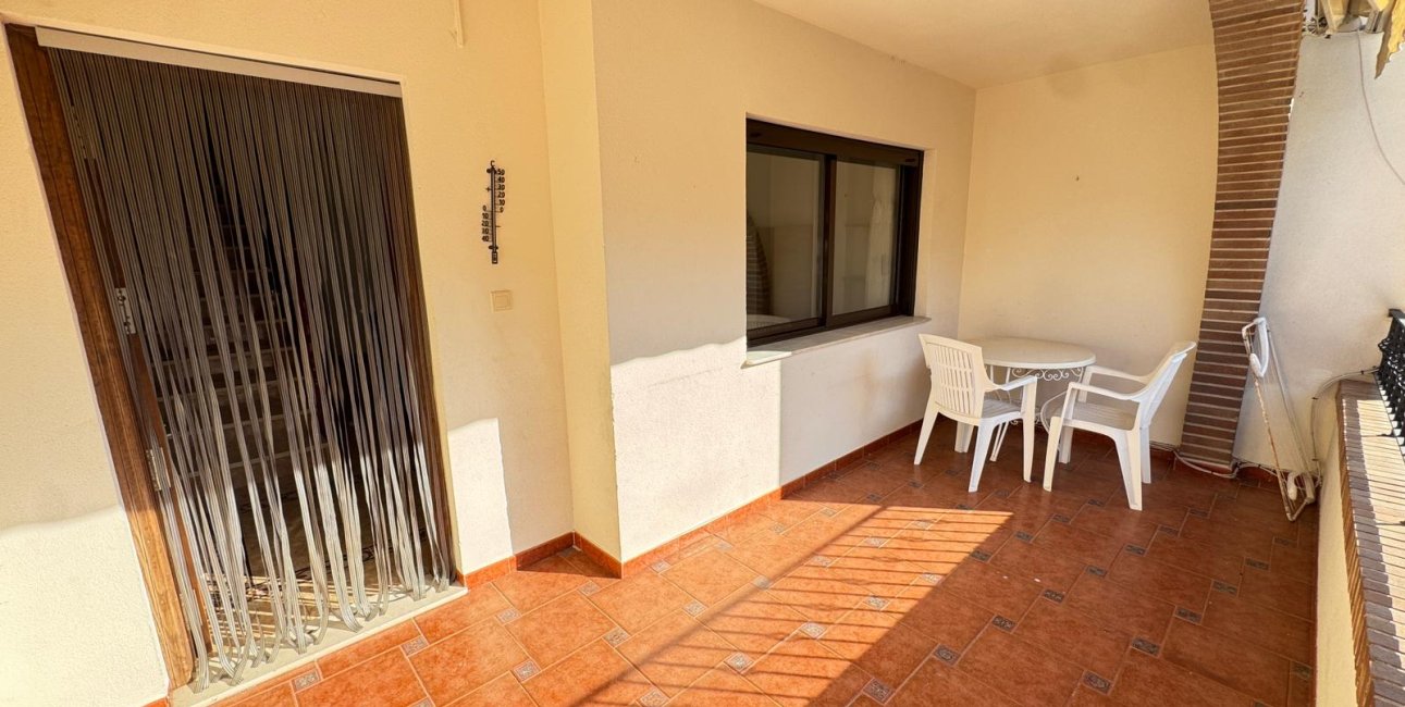 Resale - Townhouse -
San Miguel de Salinas - San Miguel - Town