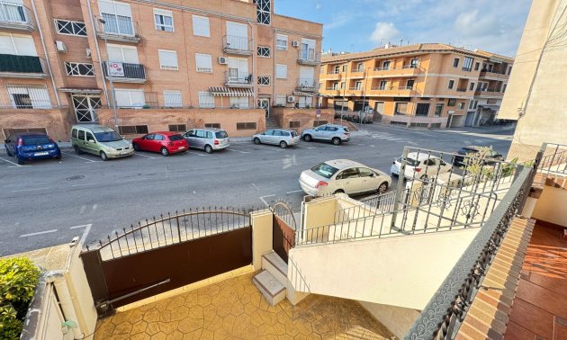 Resale - Townhouse -
San Miguel de Salinas - San Miguel - Town