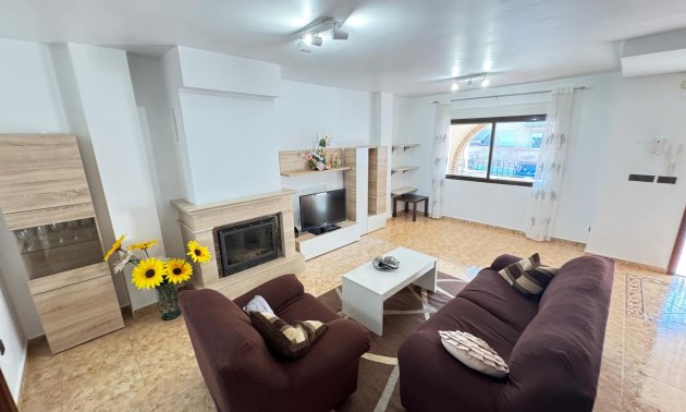 Resale - Townhouse -
San Miguel de Salinas - San Miguel - Town