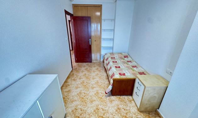 Resale - Townhouse -
San Miguel de Salinas - San Miguel - Town
