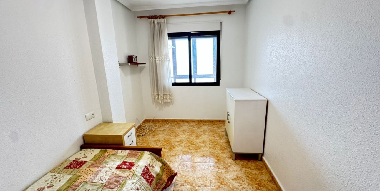 Resale - Townhouse -
San Miguel de Salinas - San Miguel - Town