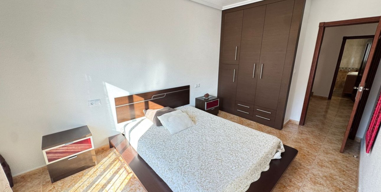 Resale - Townhouse -
San Miguel de Salinas - San Miguel - Town
