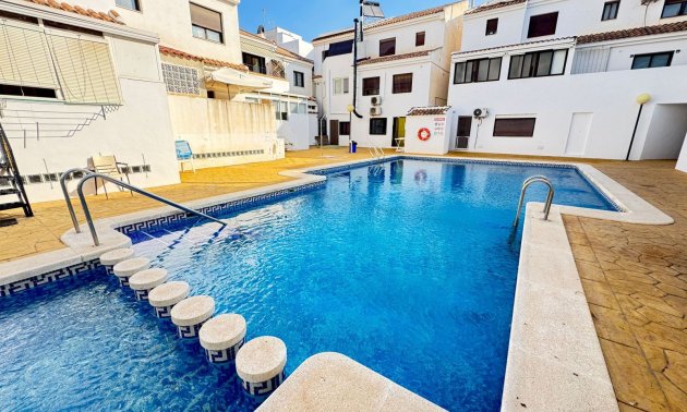 Resale - Townhouse -
San Miguel de Salinas - San Miguel - Town