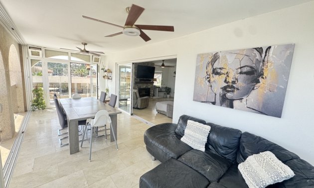 Resale - Villa -
San Miguel de Salinas - Las Comunicaciones
