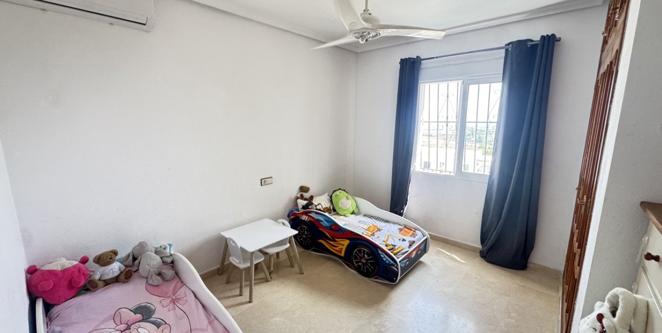 Resale - Villa -
San Miguel de Salinas - Las Comunicaciones