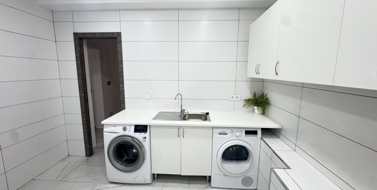 Resale - Villa -
San Miguel de Salinas - Las Comunicaciones
