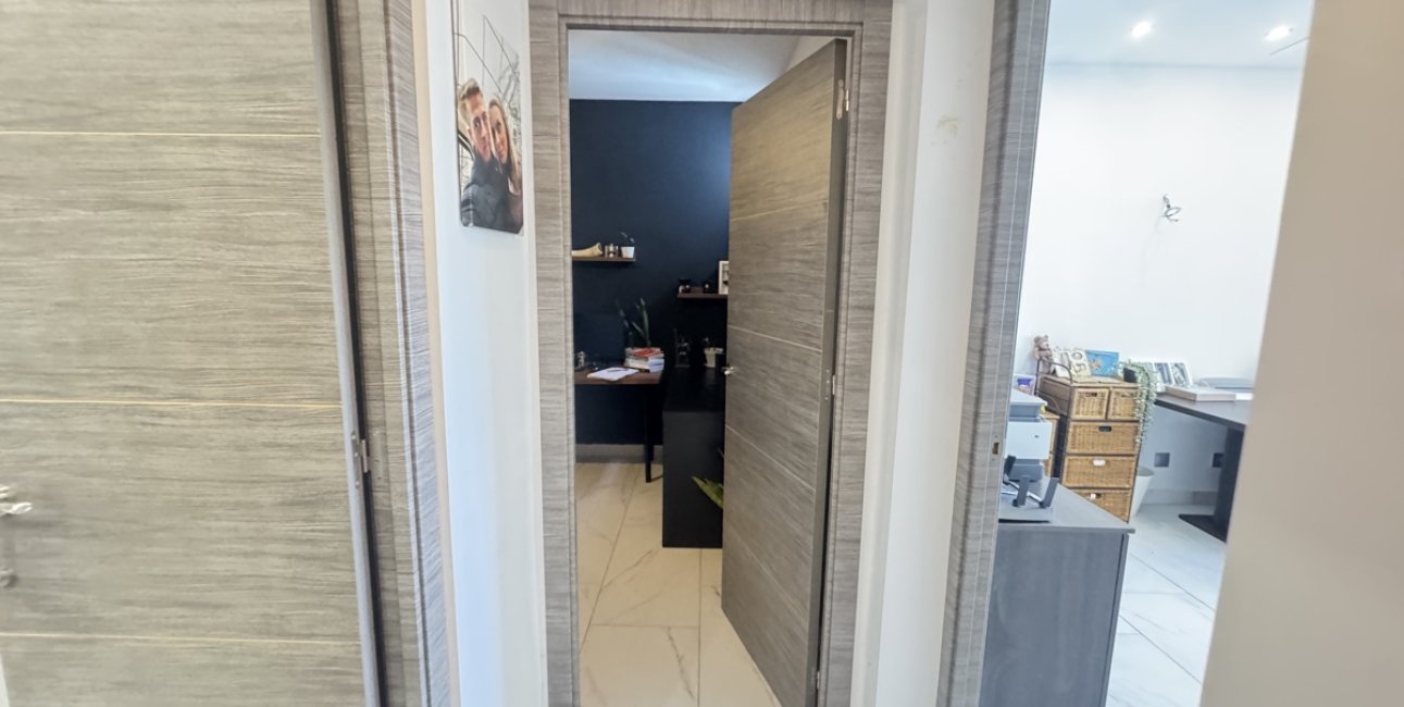 Resale - Villa -
San Miguel de Salinas - Las Comunicaciones