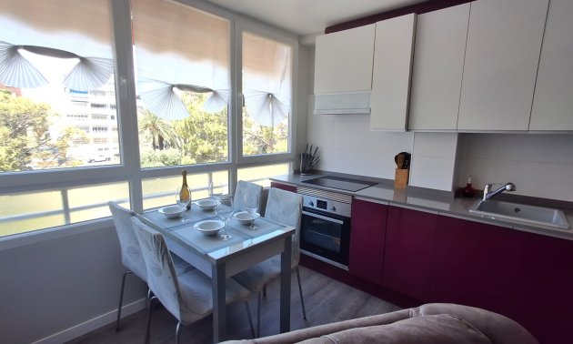 Resale - Apartment / flat -
Torrevieja - Playa Del Cura