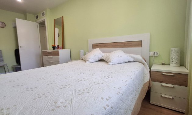 Resale - Apartment / flat -
Torrevieja - Playa Del Cura