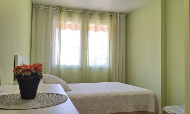 Resale - Apartment / flat -
Torrevieja - Playa Del Cura