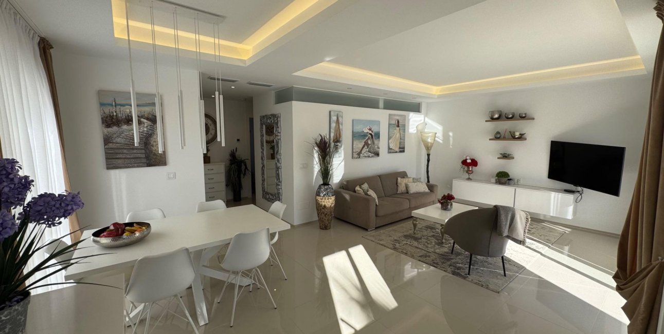 Resale - Apartment / flat -
Rojales - Cuidad Quesada