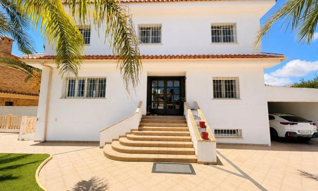 Rynek wtórny - Willa -
Dehesa de campoamor - Campoamor