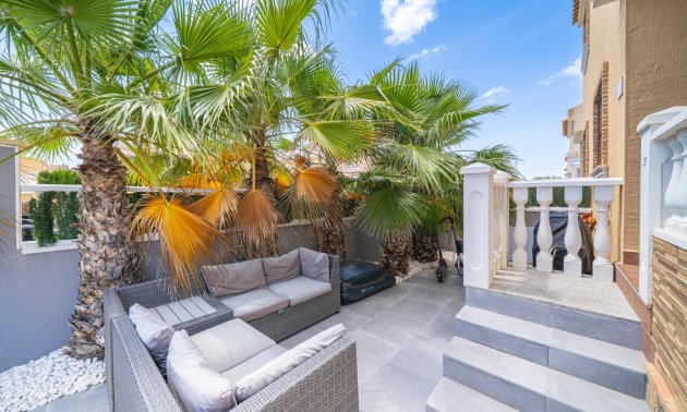 Resale - Townhouse -
Ciudad Quesada - Lo Marabu