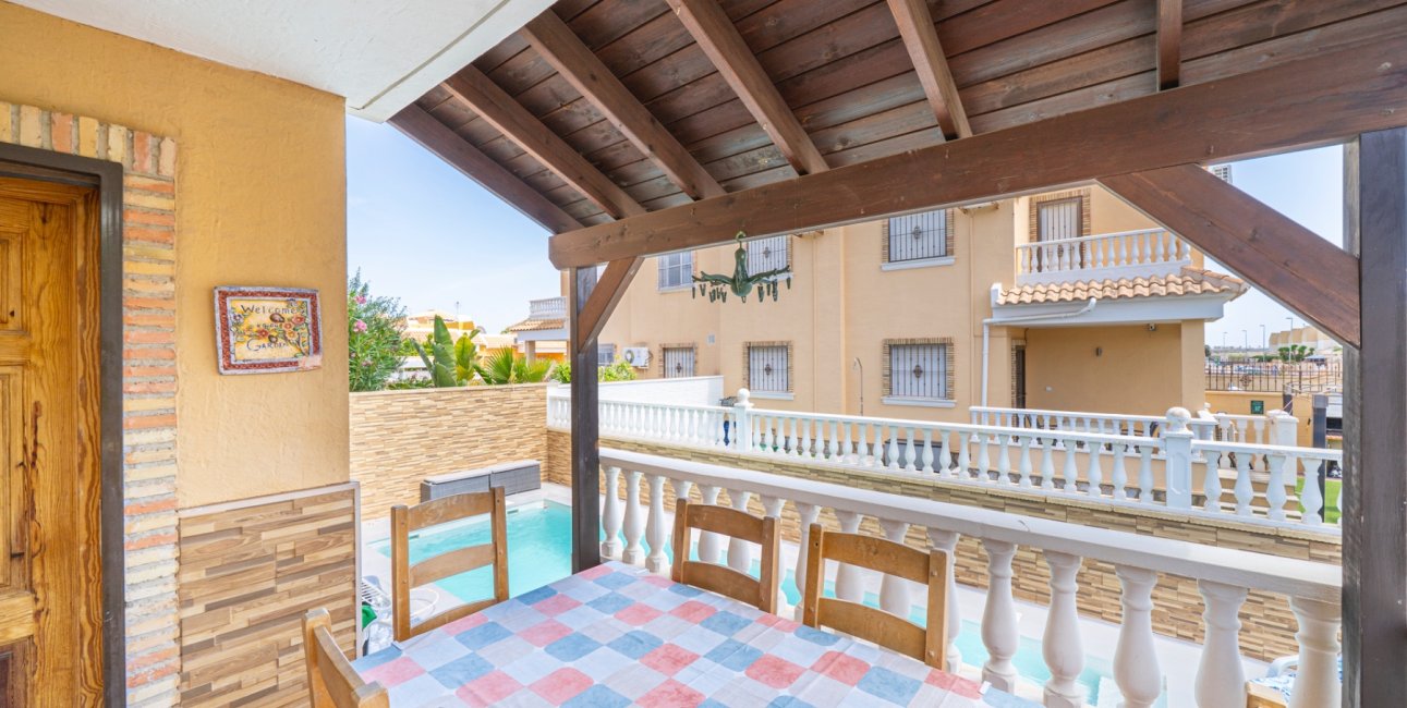 Resale - Townhouse -
Ciudad Quesada - Lo Marabu