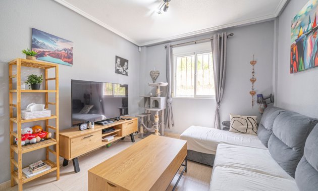 Resale - Townhouse -
Ciudad Quesada - Lo Marabu