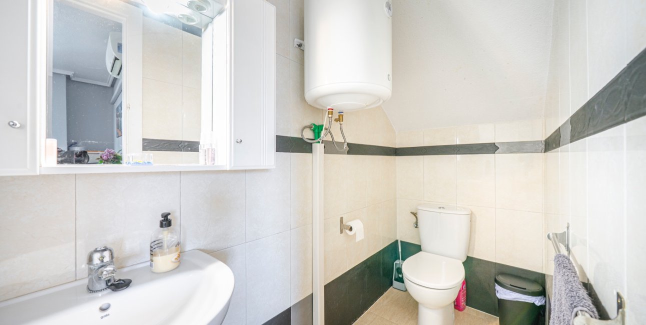 Resale - Townhouse -
Ciudad Quesada - Lo Marabu
