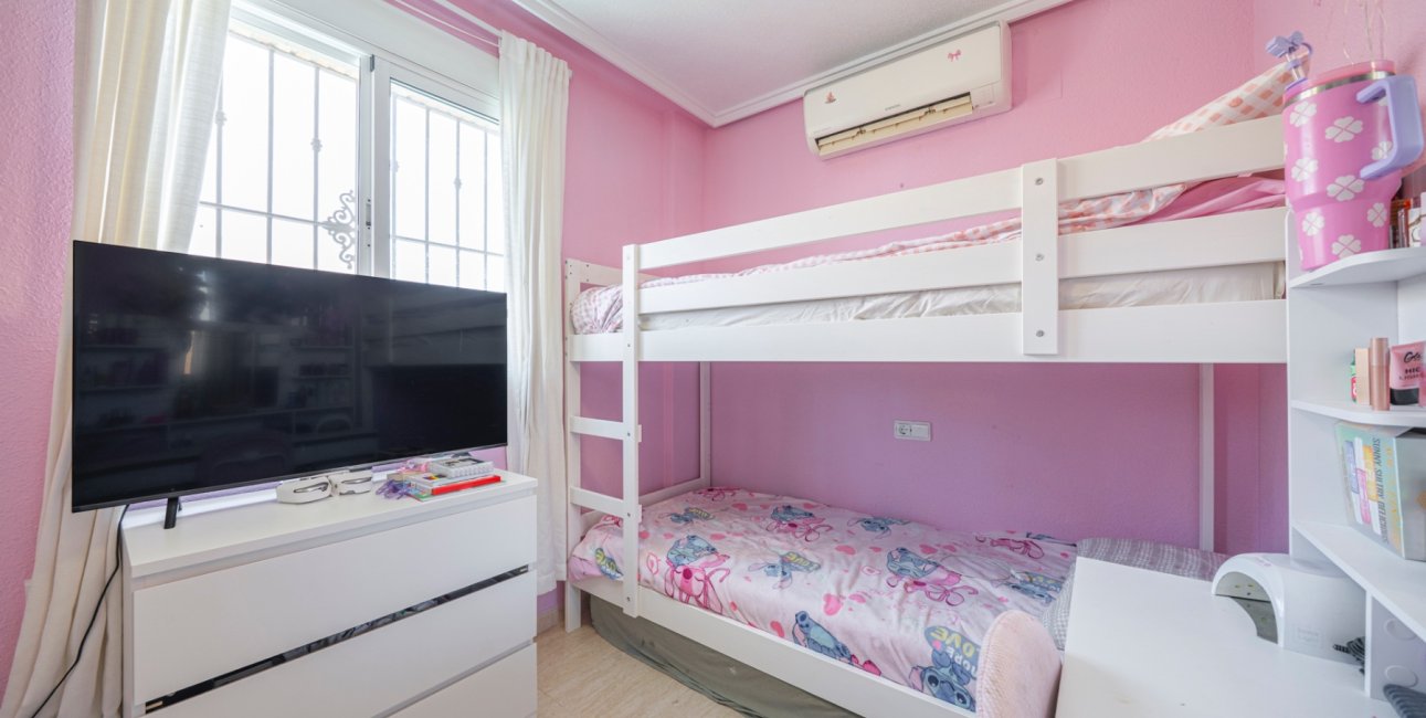 Resale - Townhouse -
Ciudad Quesada - Lo Marabu