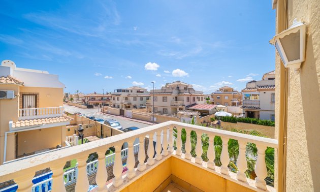 Resale - Townhouse -
Ciudad Quesada - Lo Marabu