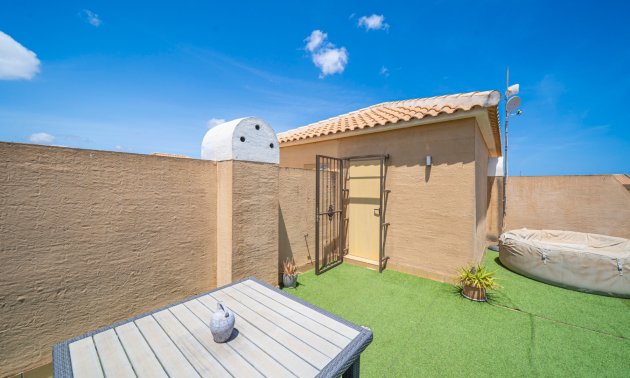Resale - Townhouse -
Ciudad Quesada - Lo Marabu